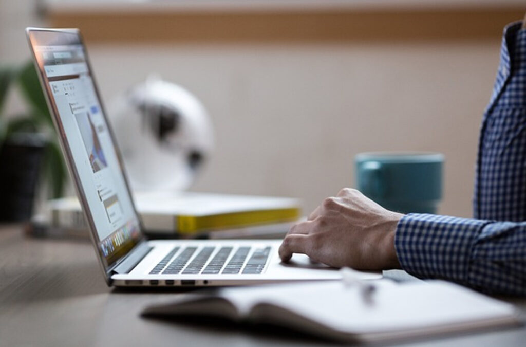 Unlocking Strategic Insights: The Role of a Market Research Virtual Assistant
